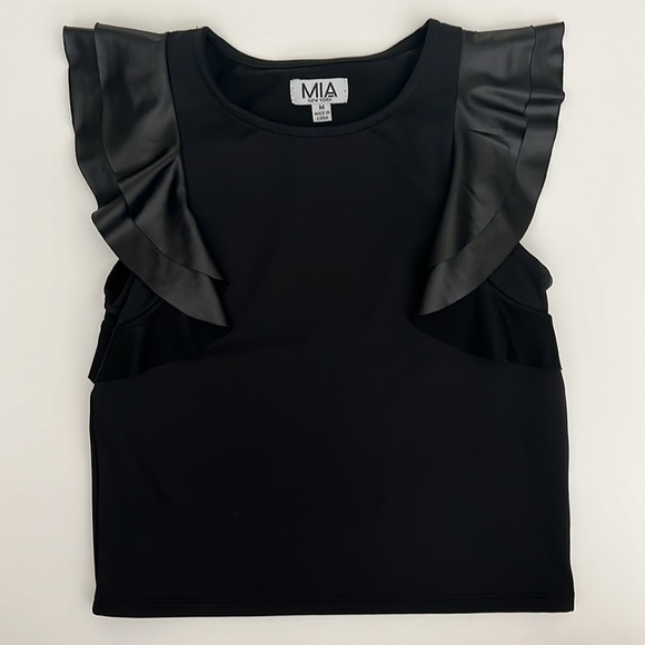 MIA New York Flutter Sleeve Top - Black - Picture 2 of 6